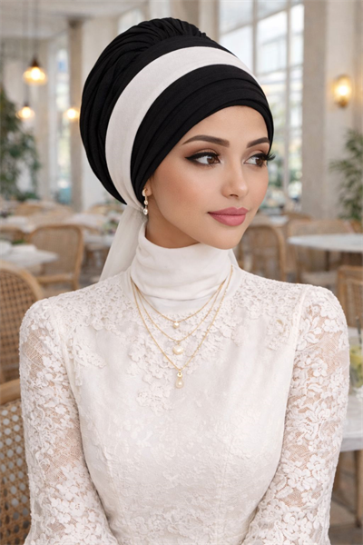 Siyah Piliseli Fularlı Bone