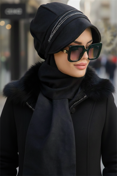 Siyah Taş Detaylı Tesettür Şapka