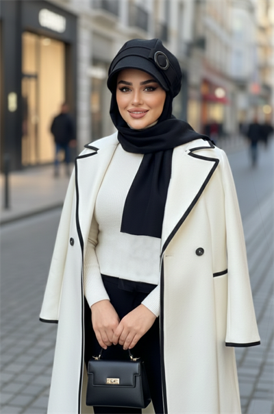 Siyah Tokalı Tesettür Şapka