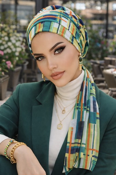 Siyah Zümrüt Desenli Atkılı Bone