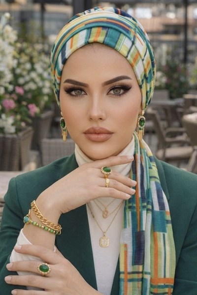 Siyah Zümrüt Desenli Atkılı Bone