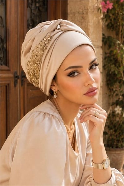 Taş Rengi Güpürlü Burgu Detaylı Bone