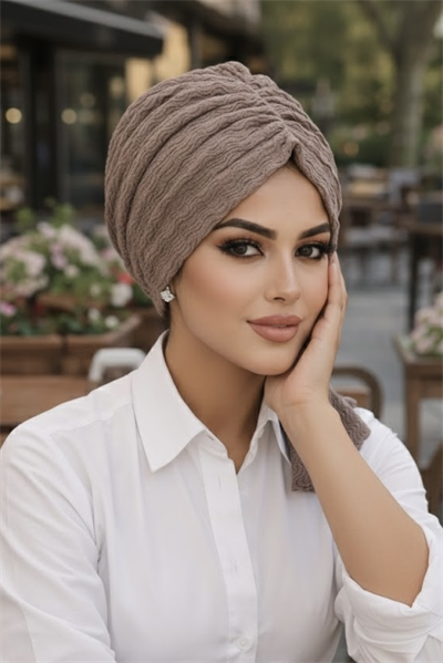 Taş Rengi Tokalı Bone