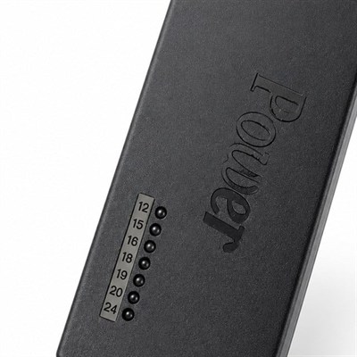 Powermaster PM-13512 12V-24V Ayarlanabilir Voltajlı LED Göstergeli Evrensel Notebook ve Cihaz Adaptörü