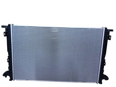 Audi A4 2.0i 08/15- Su Radyatörü - Brazing 25 mm