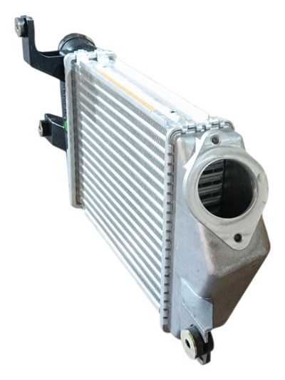Mitsubishi L200 2.5i 11/05- Intercooler - Brazing