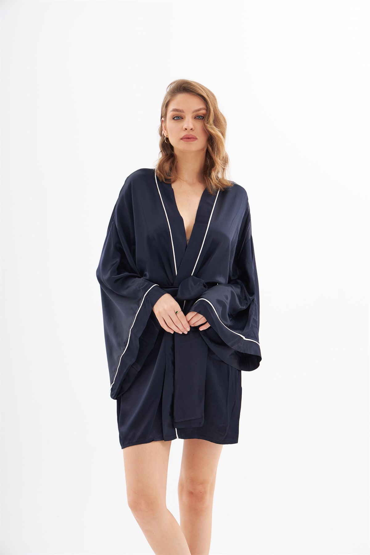 Hazel Lacivert Mini İpek Sabahlık