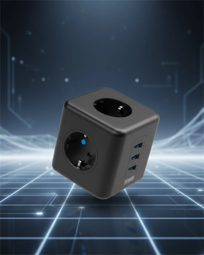 Elektronik Cihazlar İçin Akım Korumalı 3 Prizli USB’li Küp Priz