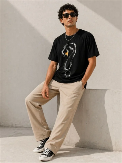 Erkek Kuğu Figürlü Soru İşareti Baskılı Tişört Kısa Kol T-Shirt - Siyah