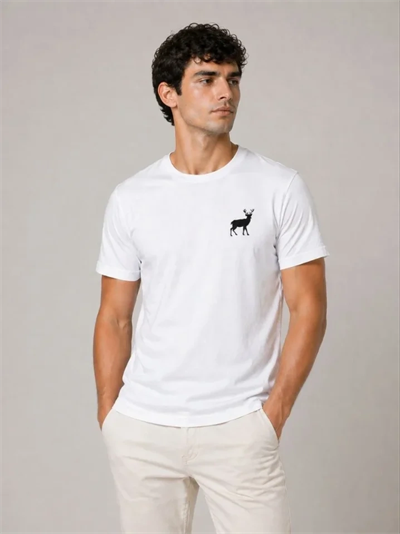 Erkek Minimal Geyik Logolu Tişört Bisiklet Yaka Kısa Kol Yazlık T-Shirt - Beyaz