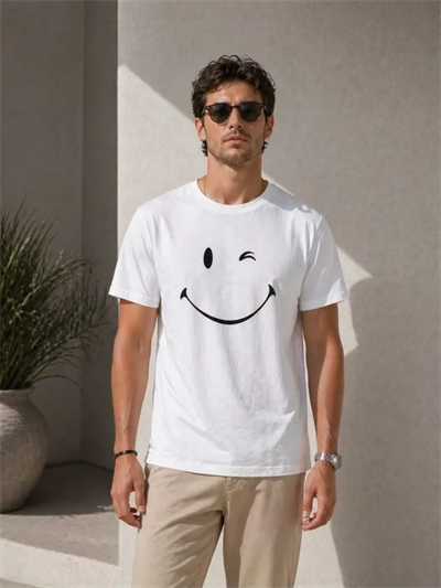 Erkek Minimal Gülümseyen Yüz Baskılı Tişört Kısa Kol Yazlık T-Shirt - Beyaz
