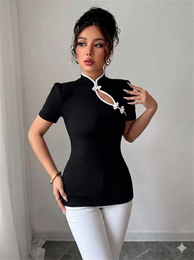 Kadın Beyaz şerit Detaylı Dar Kesim Dik Yaka Bluz