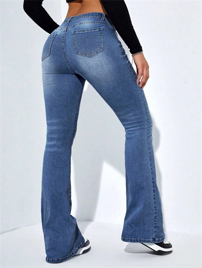 Kadın Yüksek Bel Cepli İspanyol Paçalı Kot Jeans Pantolon