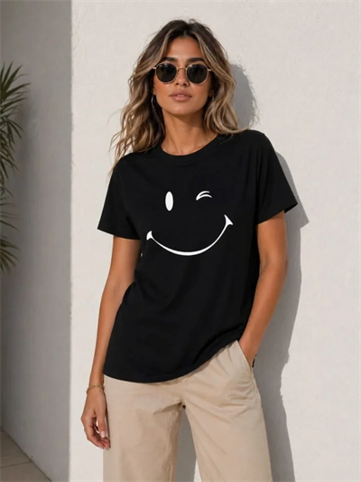 Minimal Gülümseyen Yüz Baskılı Tişört Kısa Kol Yazlık T-Shirt - Siyah