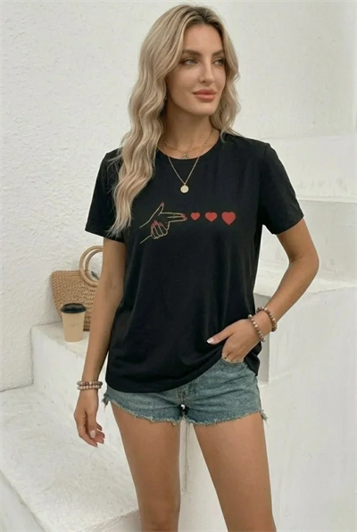 Minimal Kalp İşaret Baskılı Tişört Kısa Kol Yazlık T-Shirt - Siyah