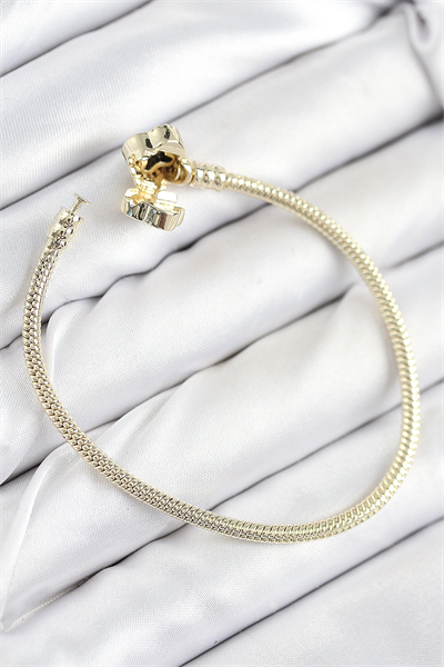 Pirinç Charm Zirkon Taşlı Yonca Model Gold Renk Kadın Bileklik