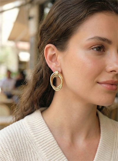 Pirinç Gold Renk Damla Model Vintage Kadın Küpe