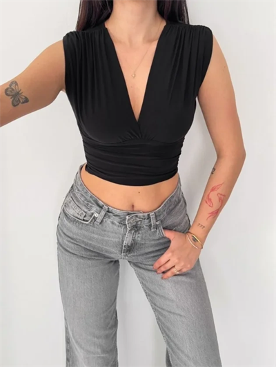 Vatkalı Kolsuz V Yaka Drapeli Crop Bluz Likralı Fit - Siyah
