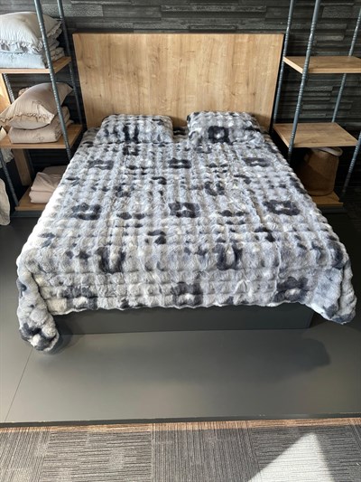 İpekçe Alvina Leopar 3 Parça Yatak Örtüsü Seti - 220x240 cm Ultra Yumuşak Tavşan Tüyü Efektli