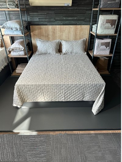 İpekçe Elanor 3 Parça Çift Kişilik Yatak Örtüsü Seti - Bej Modern Dokulu ve Şık Yatak Örtüsü