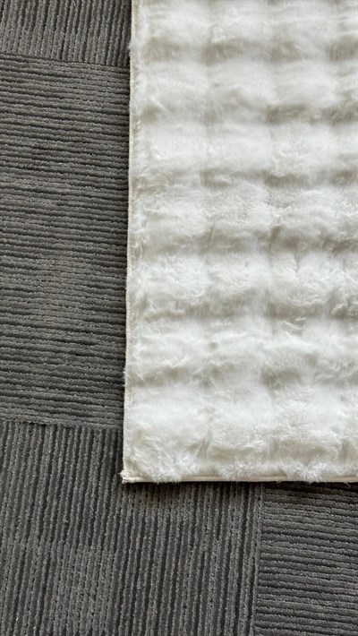 İpekçe Peluş Tavşan Tüyü Yolluk 80x150 - Bunny Serisi Kaymaz Tabanlı Dekoratif Halı