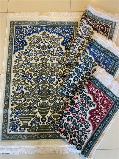 İpekçe Platin Lüks Simli Seccade 70x110 cm – Şık ve Dayanıklı