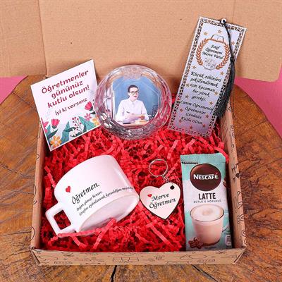 Öğretmene Hediye Kişiye Özel İsimli Işıl Işıl Hediye Kutusu Seti