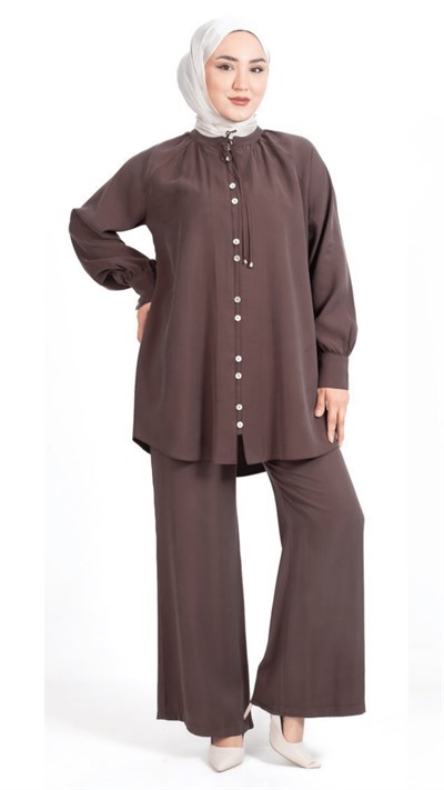 Düğmeli Pantolonlu İkili Takım