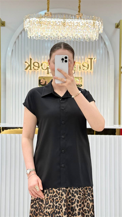 Jesika Yakalı Kolsuz Gömlek Y25GÖ721