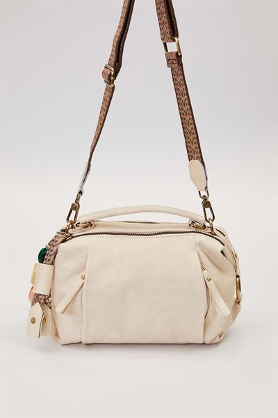 Levidor - Çoklu Aksesuar Detaylı Omuz Çantası