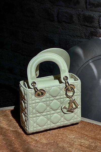 Levidor - Premium Kare Gold Zincir Detaylı Mini El Çantası 930333