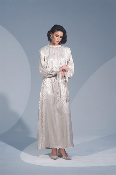 Yaka Ucu Taş ve Fırfır Detaylı Kolu Bağlamalı Jakar Elbise 4223