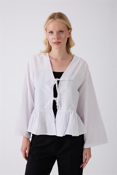 Önü Baglamalı Beyaz Fırfırlı Kimono