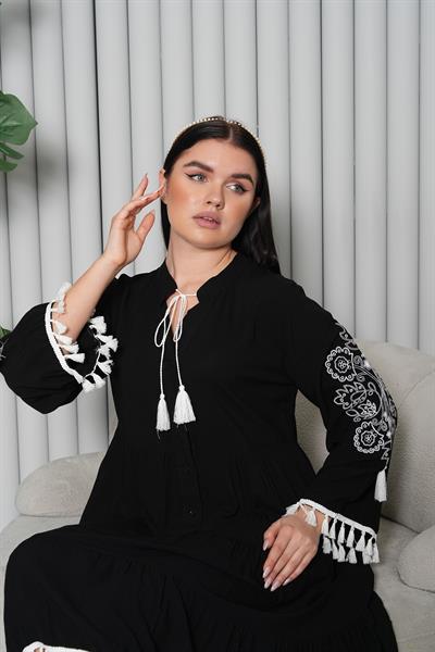 Kadın Büyük Beden Nakışlı Kısa Elbise