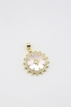VİP SERİ ORTASI BEYAZ SEDEFLİ CHARM MODEL KOLYE