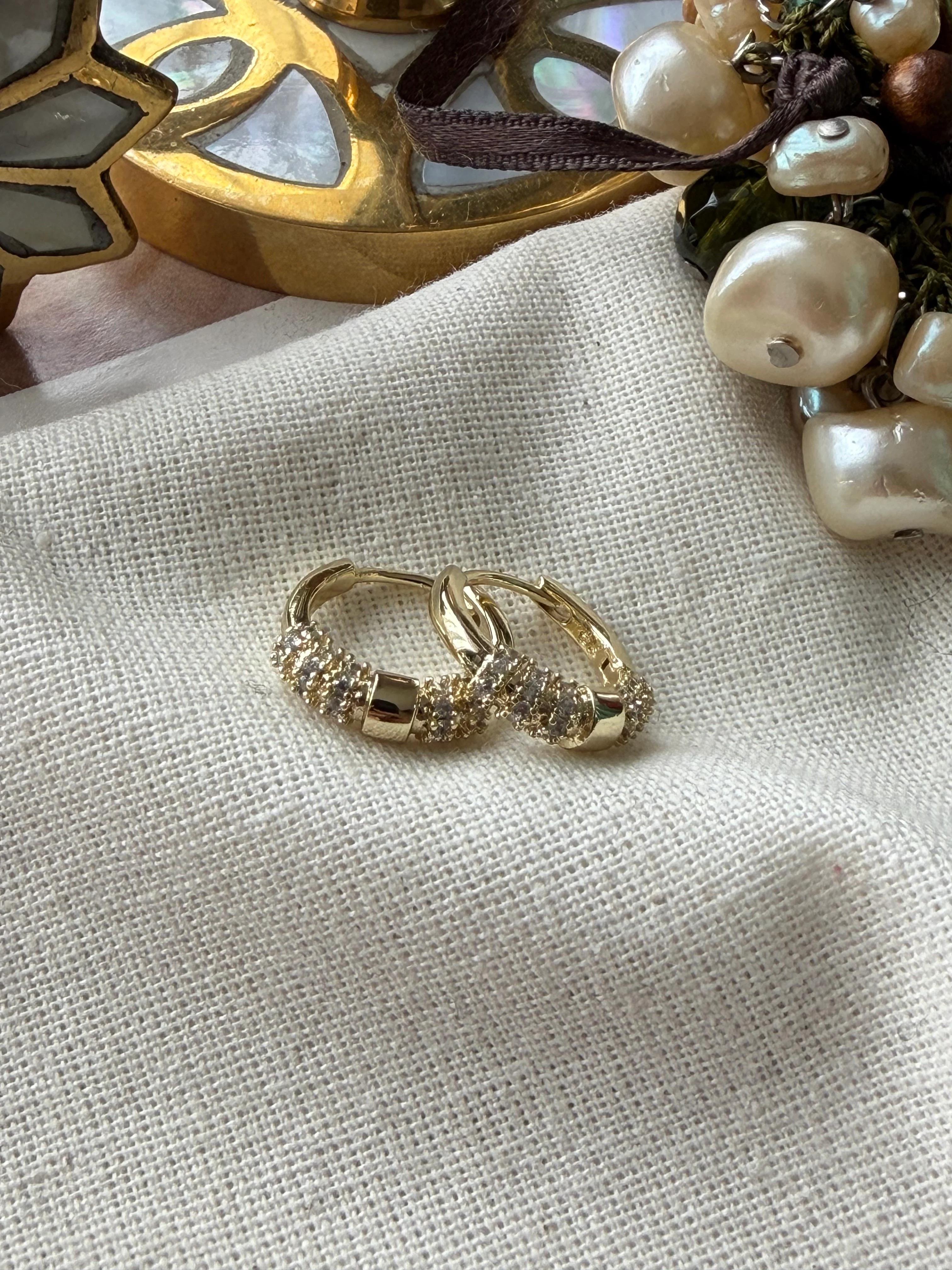 VİP SERİ 14K ZİEKON TAŞLI PETİTE GOLD KÜPE