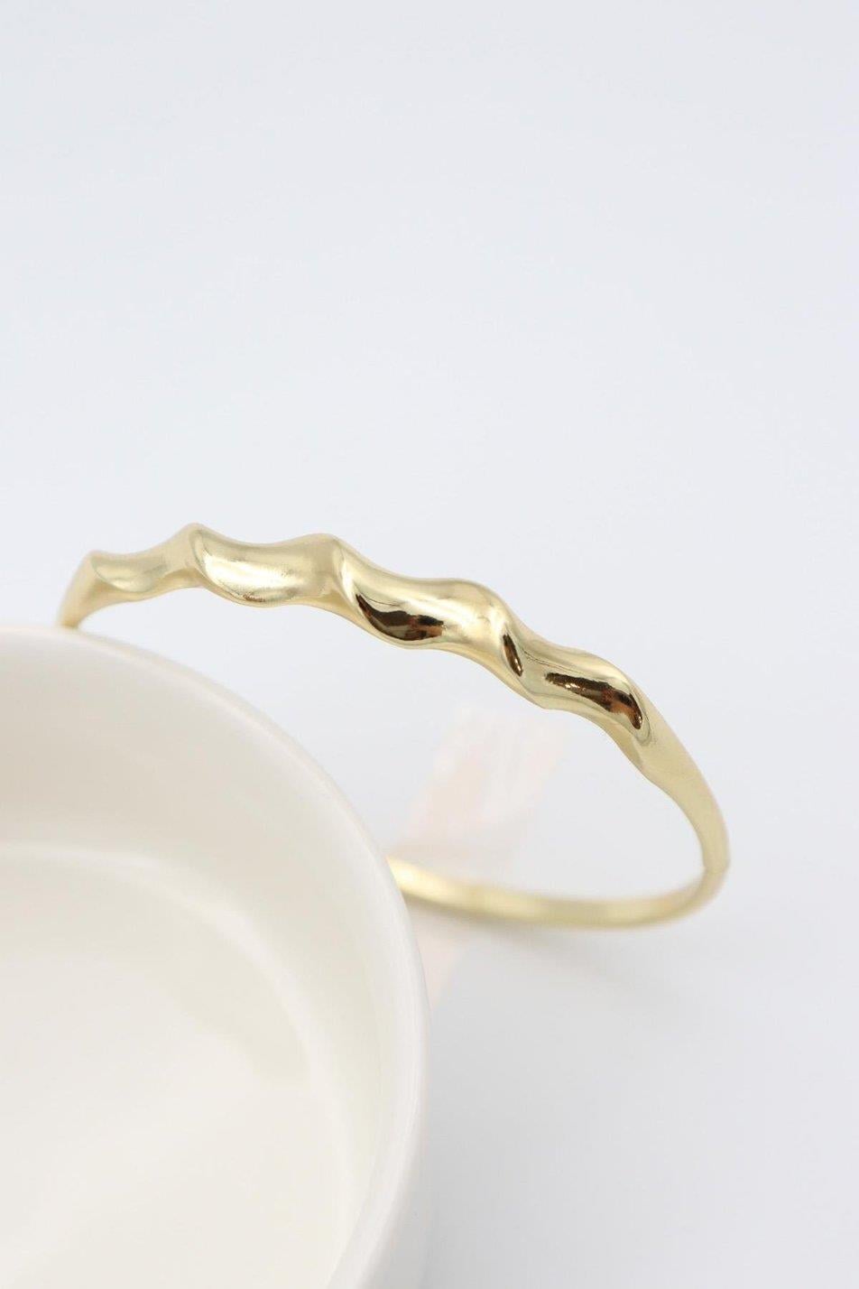 VİP SERİ DALGALI KIVRIM MODEL GOLD KELEPÇE