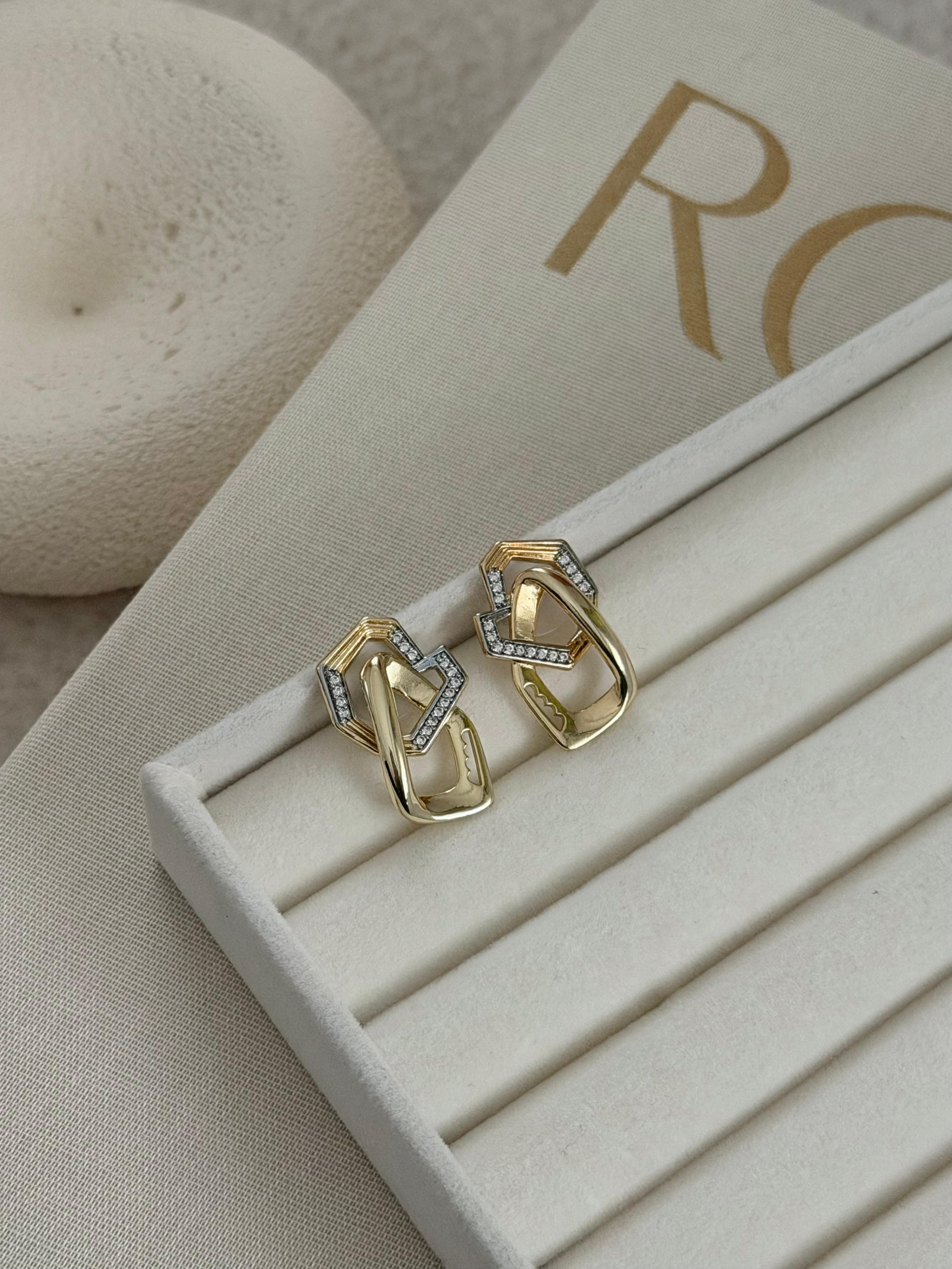 VİP SERİ GOLD/SİLVER DETAY ZİRKON TAŞ MARKA MODEL KÜPE