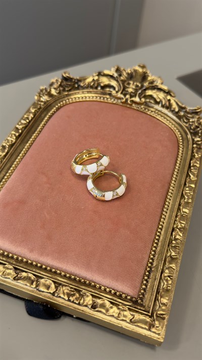 Beyaz Mineli Gold Halka Küpe