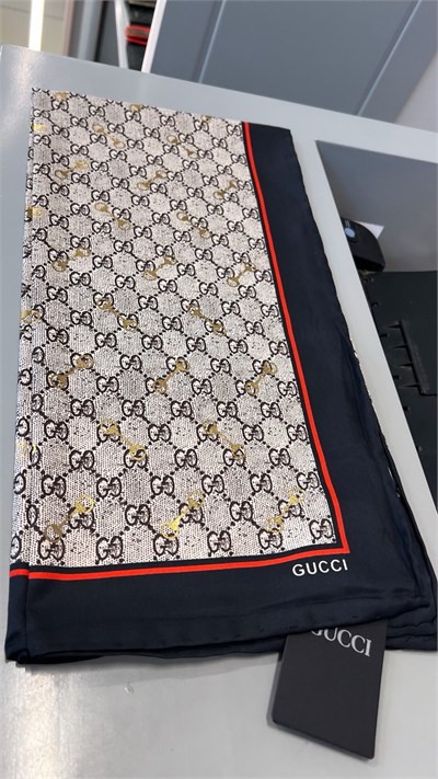 Marka Model 90x90 Yaldız Detaylı Siyah - Kahve Renk Fular