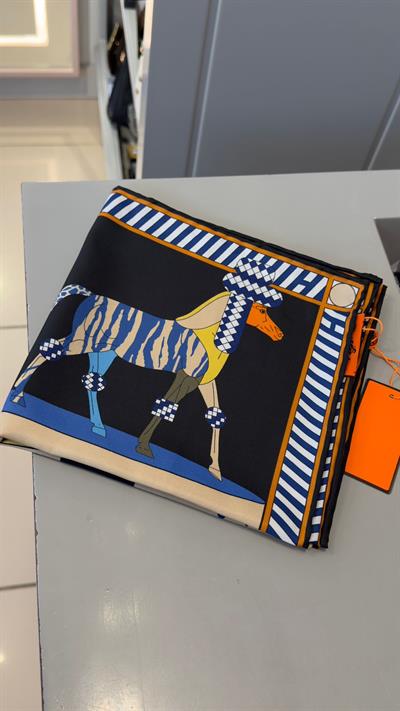 Marka Model At Detaylı Lacivert 90x90 İpek Fular