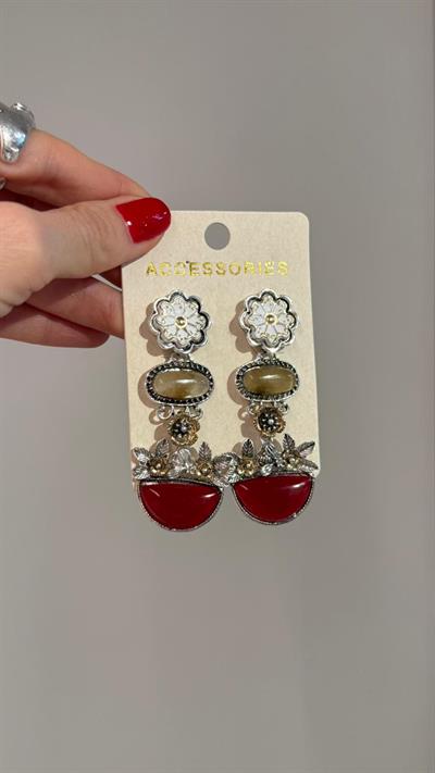 Marka Model Çiçekli Küpe