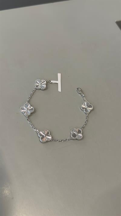 Marka Model İthal Seri Silver Yonca Bileklik
