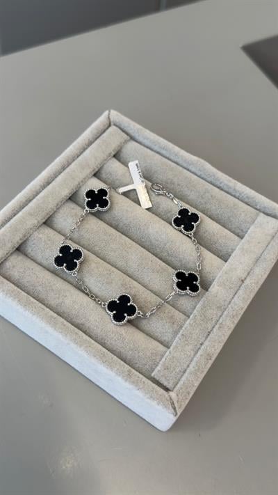 Marka Model İthal Seri Siyah Silver Bileklik
