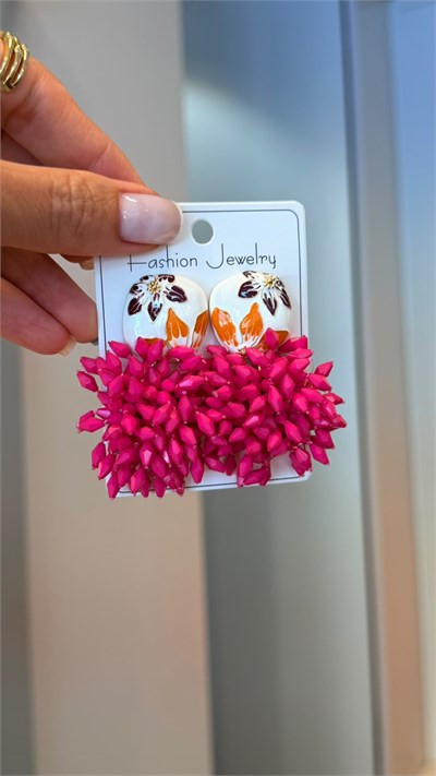 Marka Model Reçine Ve Boncuk Detaylı Küpe