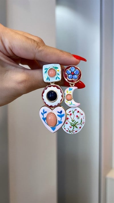 Marka Model Seramik Görünümlü Tasarım Küpe