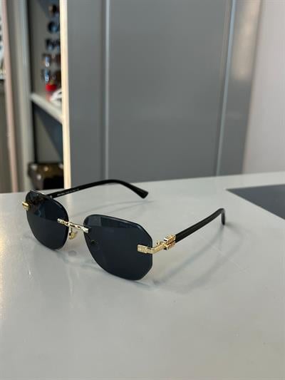 Marka Model Siyah Cam Gözlük