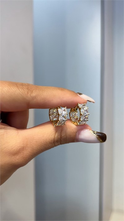 Özel Seri 14K İç Ve Dış Yüzeyi Kristal Taşlı Halka Küpe