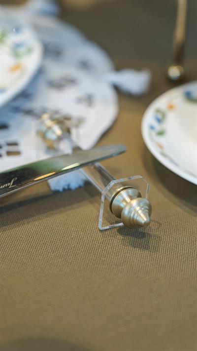 Esra Turan Çatal Bıçak Dayanağı