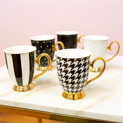 Crıstına Re Mug Houndstooth